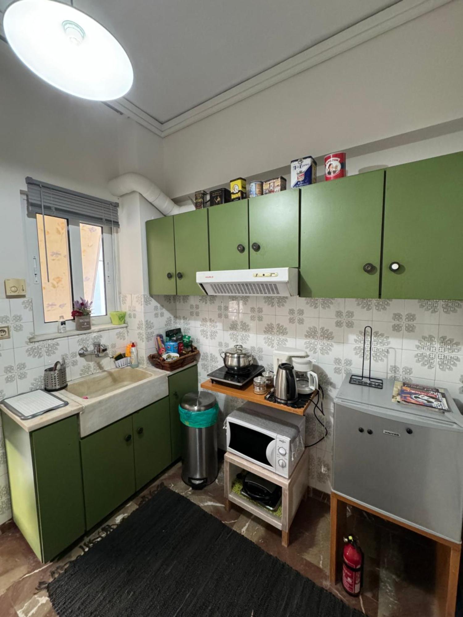 Apollo Apartment Athens/Airport สปาตา ภายนอก รูปภาพ
